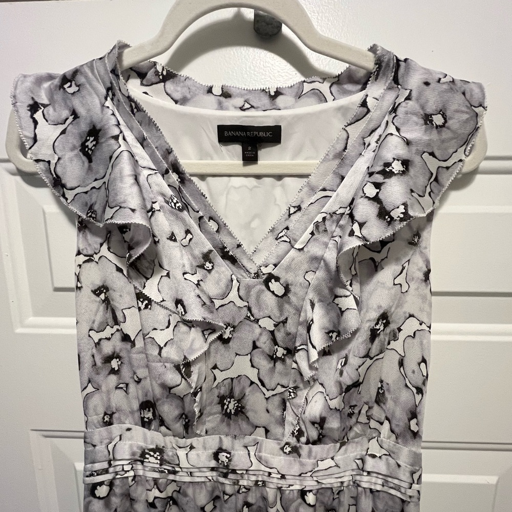 Banana Republic maxi dress. Size 2